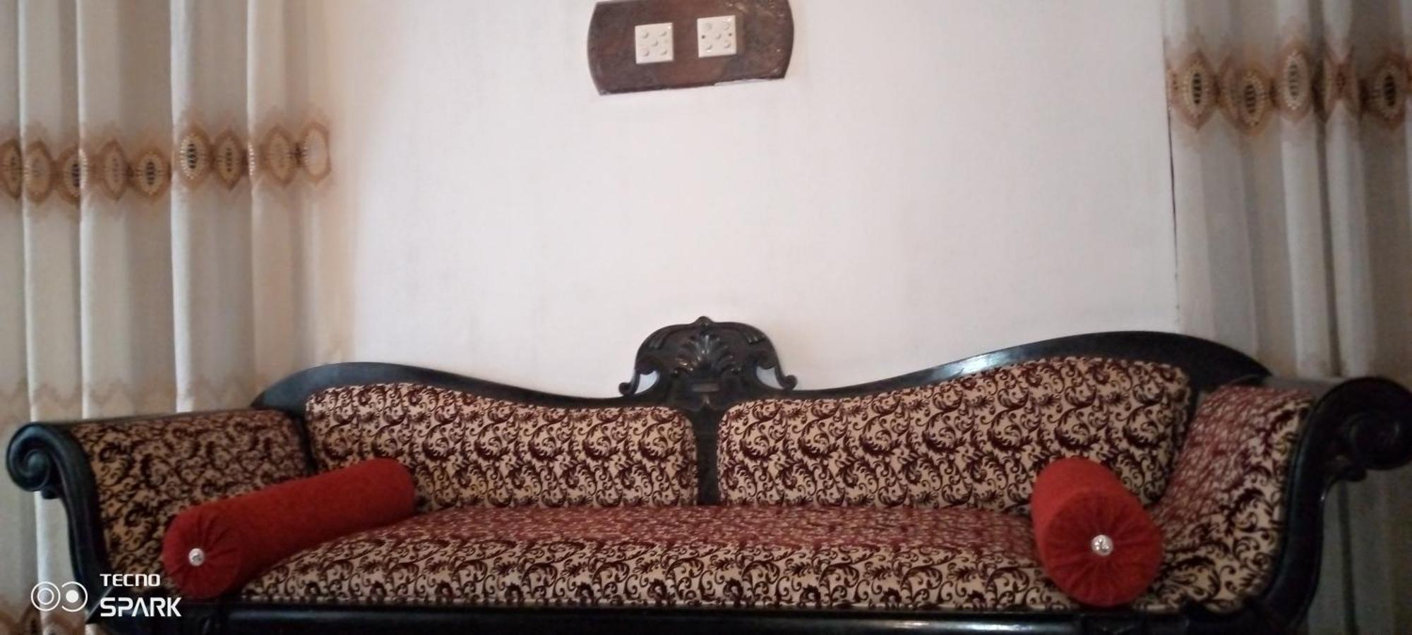 Desitha Family House Hotel Mirissa Bagian luar foto